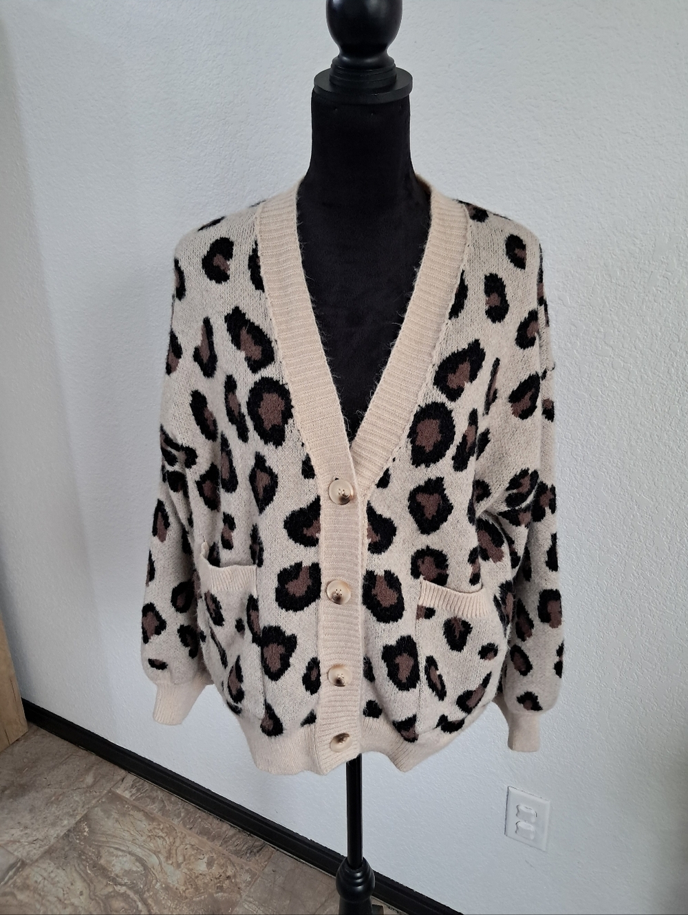 Threaded Leaf Knit Cardigan Sweater Animal Print Fuzzy Slouchy Button Front